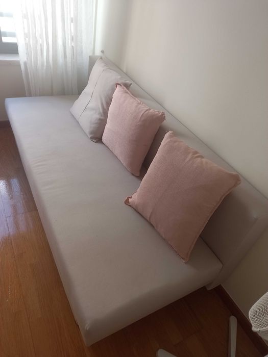 Sofa cama confortável pouco uso