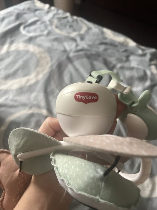 Продам мобіль Tiny Love в хорошому стані