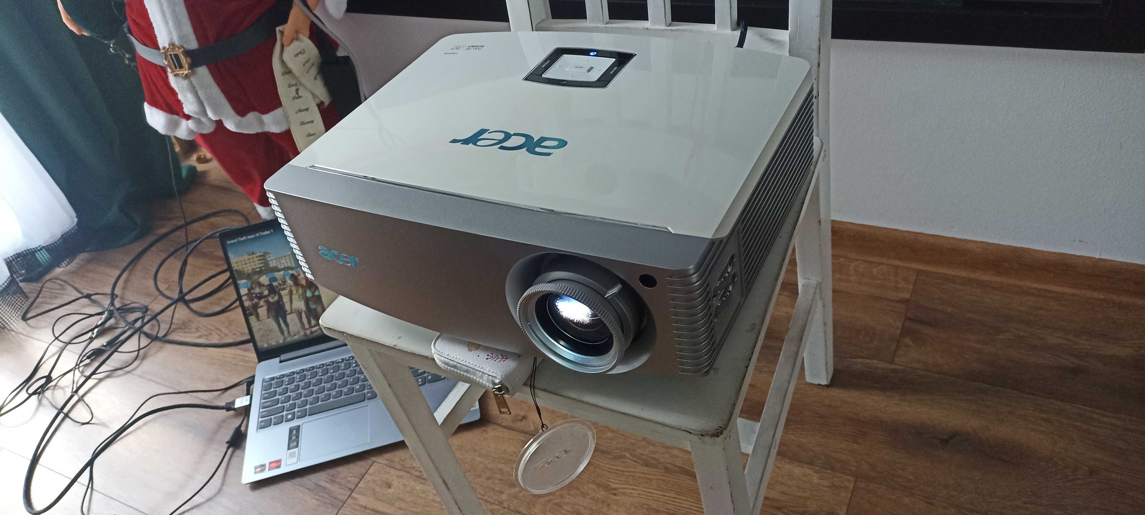 Projektor HD kina domowego Acer H9500