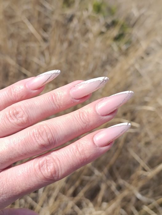 Покрытие ногтей+аппаратный маникюр от450гр.Наращивание от700,со светом