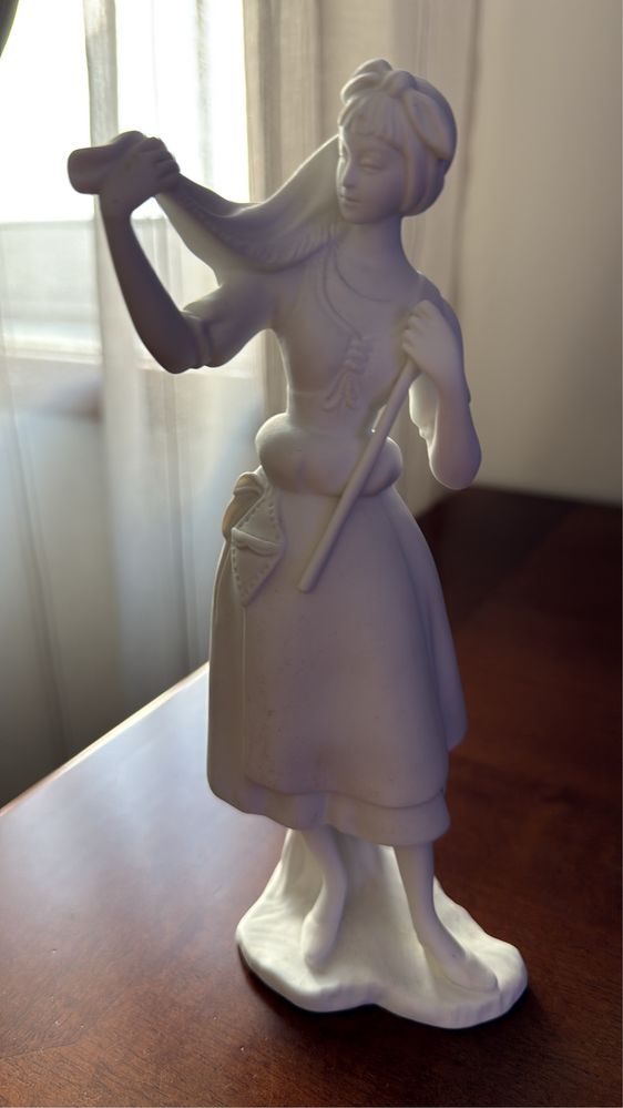 Estátua biscuit Vista Alegre