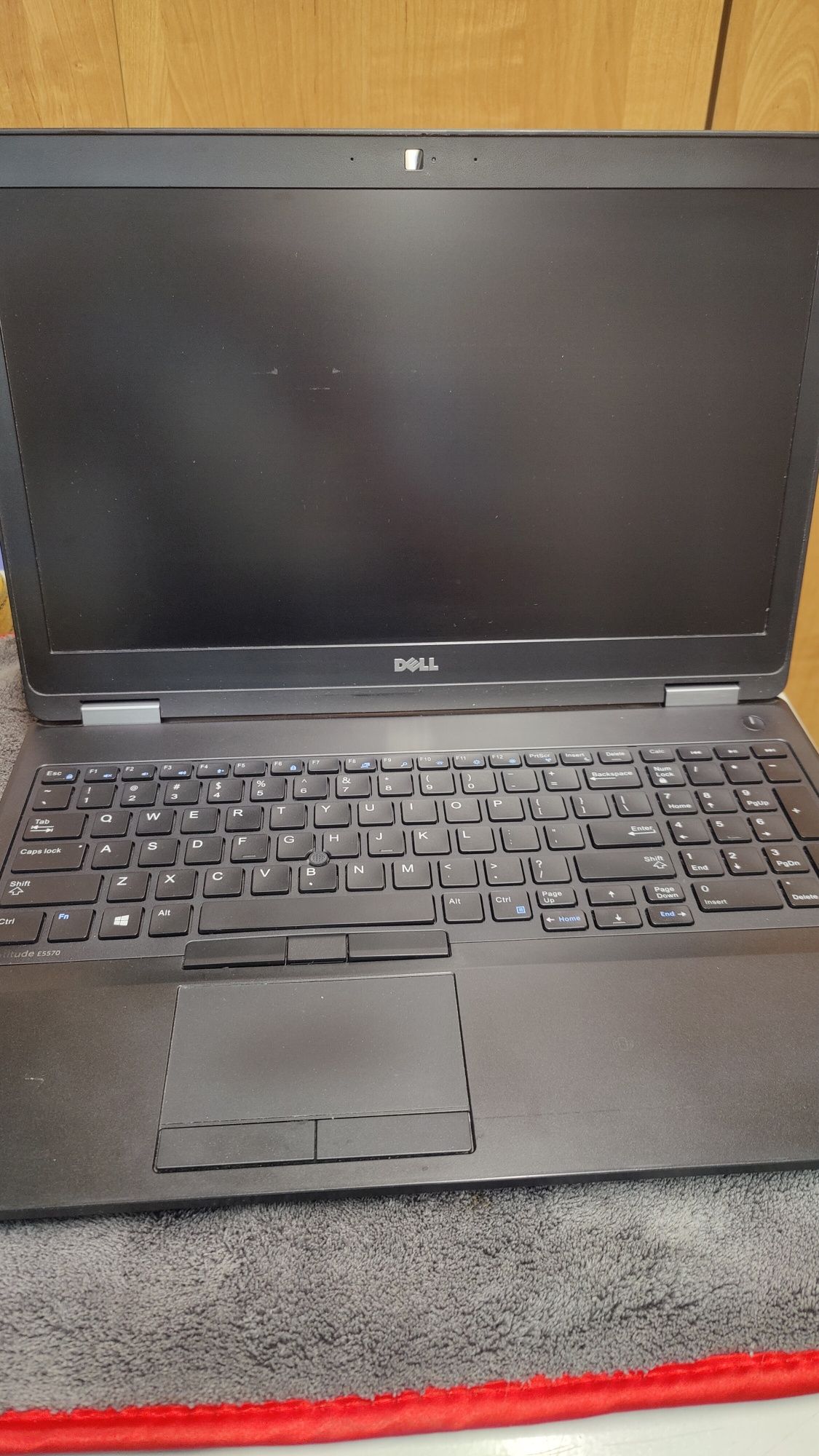 Laptop Dell latitude E5570