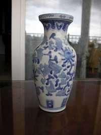 stary sygnowany wazon z porcelany