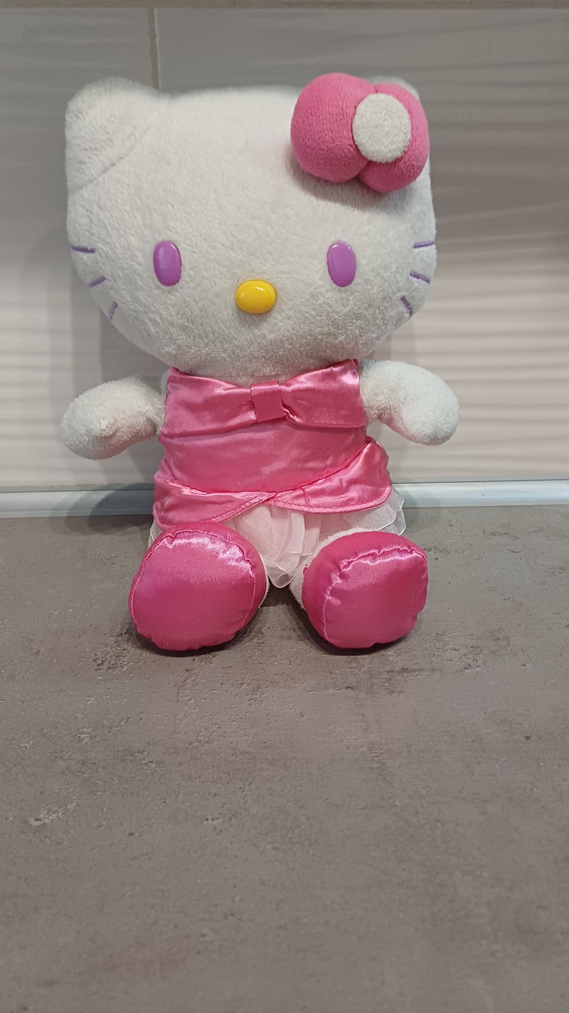 Hello Kitty  baletnica różowa ok.30cm.