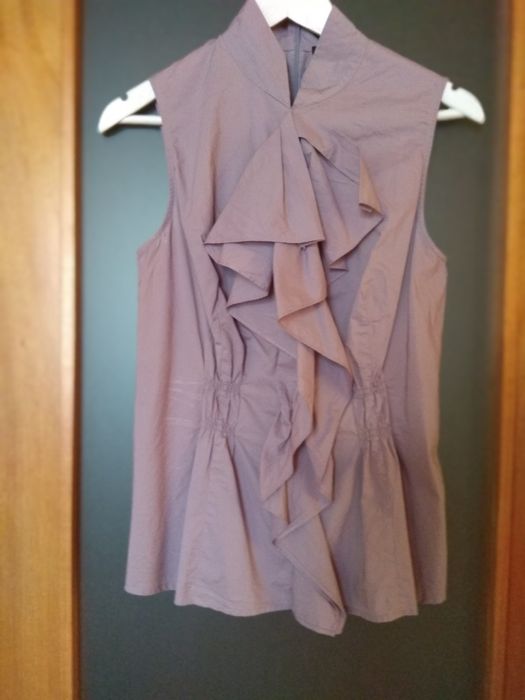 Varias blusas , Sisley,  outras