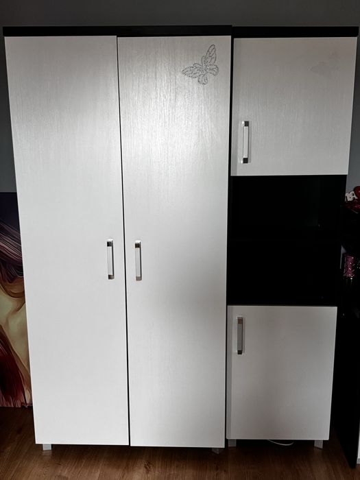 Komplet mebli do pokoju
