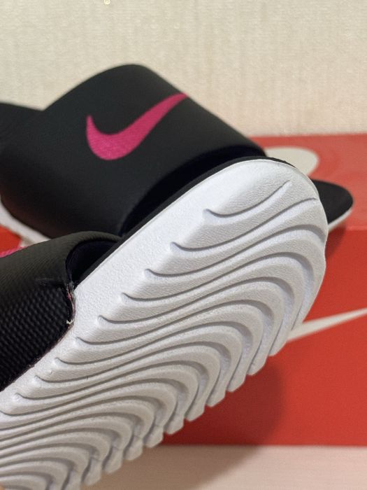 Шльопанці Nike, жіночі, 37-38 р., 25 см