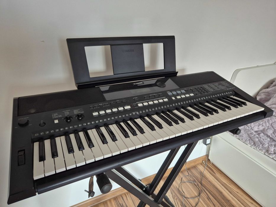 Keyboard syntezator Yamaha PSR-E433 + stojak + pulpit + zasilacz