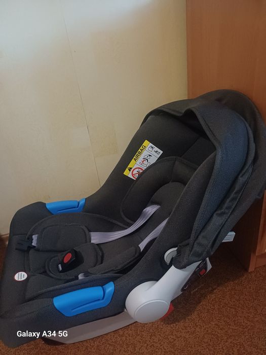 Дитяче  автокрісло Carrello  mini