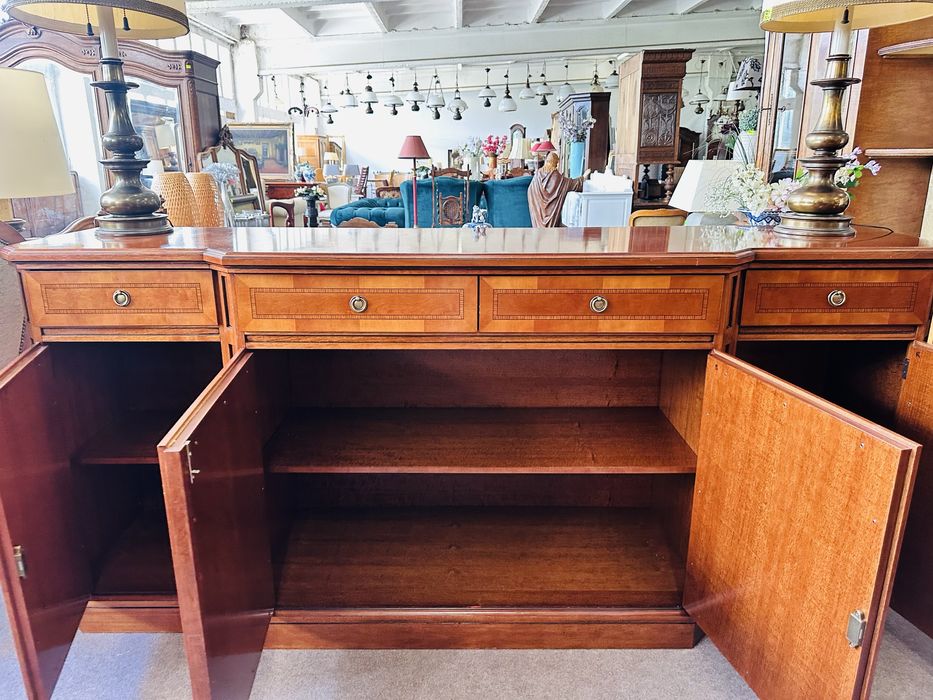 Elegancka komoda w angielskim stylu :)