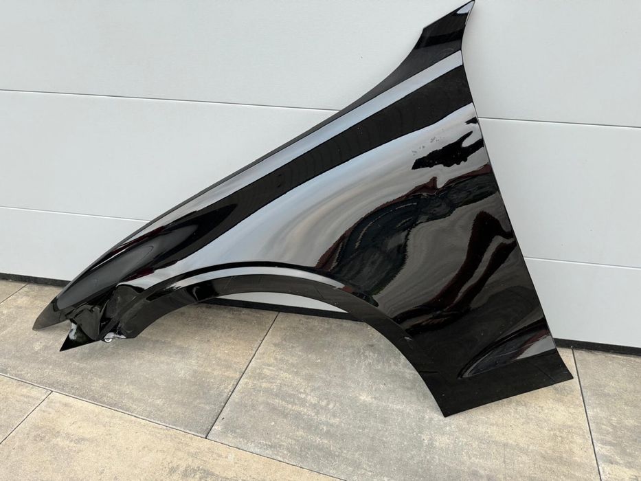 Volvo v60 błotkik lewy przód