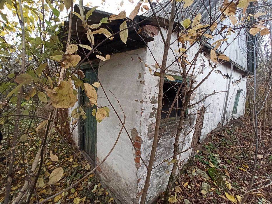 Продам земельну ділянку під будівництво.