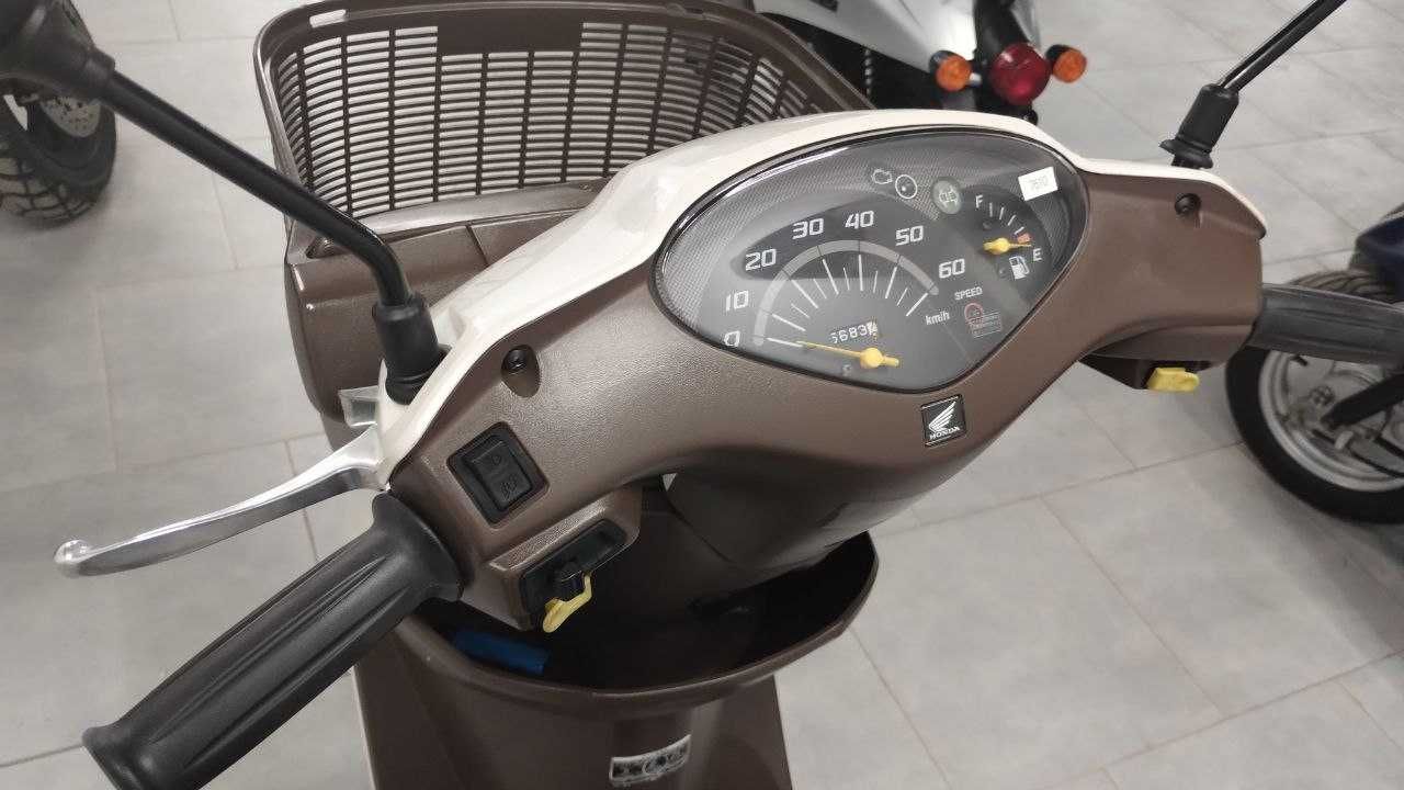 Купити б\у японський скутер Honda Dio Cesta AF68 в наявності АРТМОТО