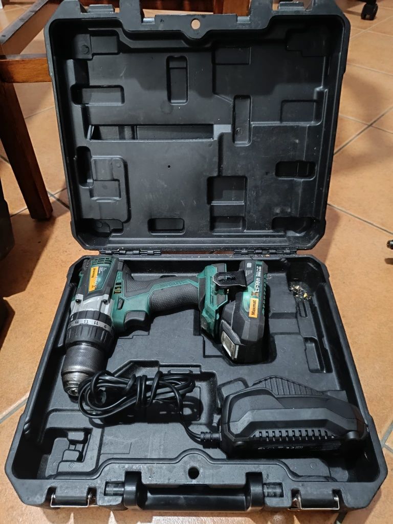 Vendo ferramentas