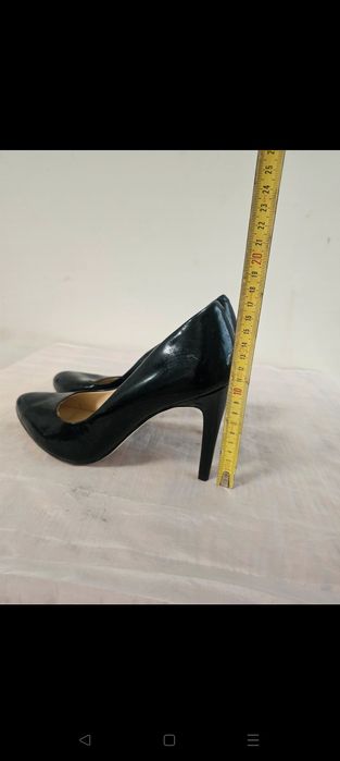 Szpilki, czółenka Clarks