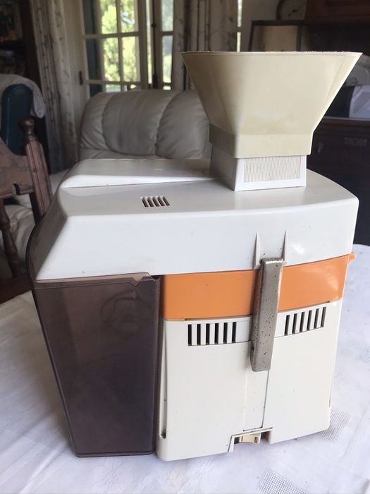 Máquina de sumos Moulinex