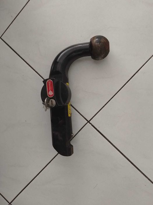 Bola de Reboque Usada