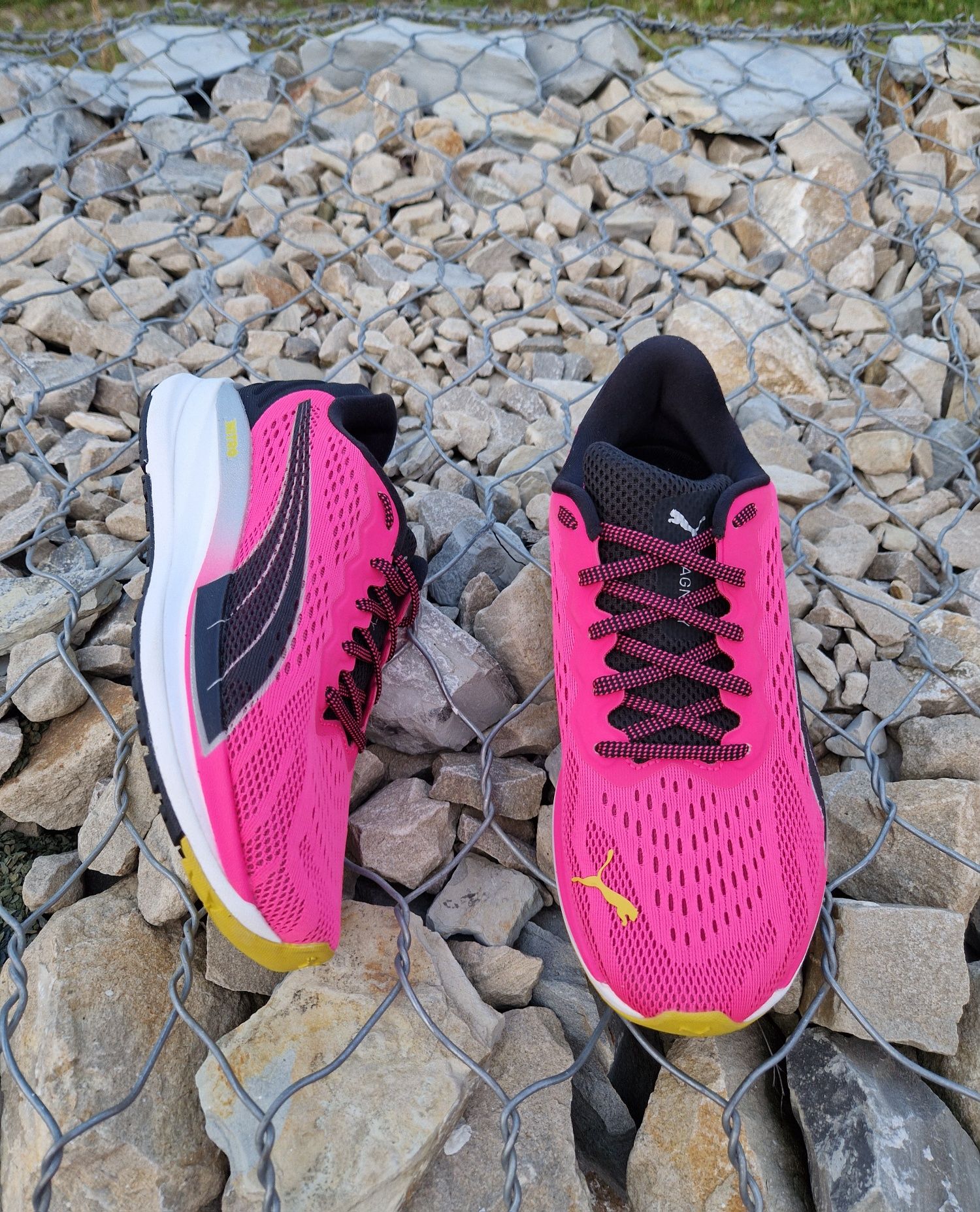 Оригінал.  Кроссовки Puma Magnity nitro Surge wns 376906-09 р.37,5EUR