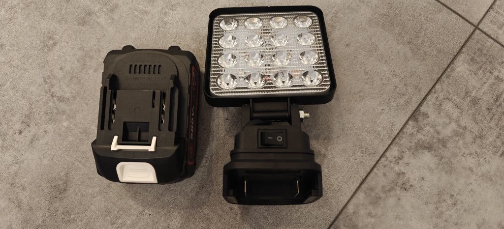 Lampa Led z akumulatorem