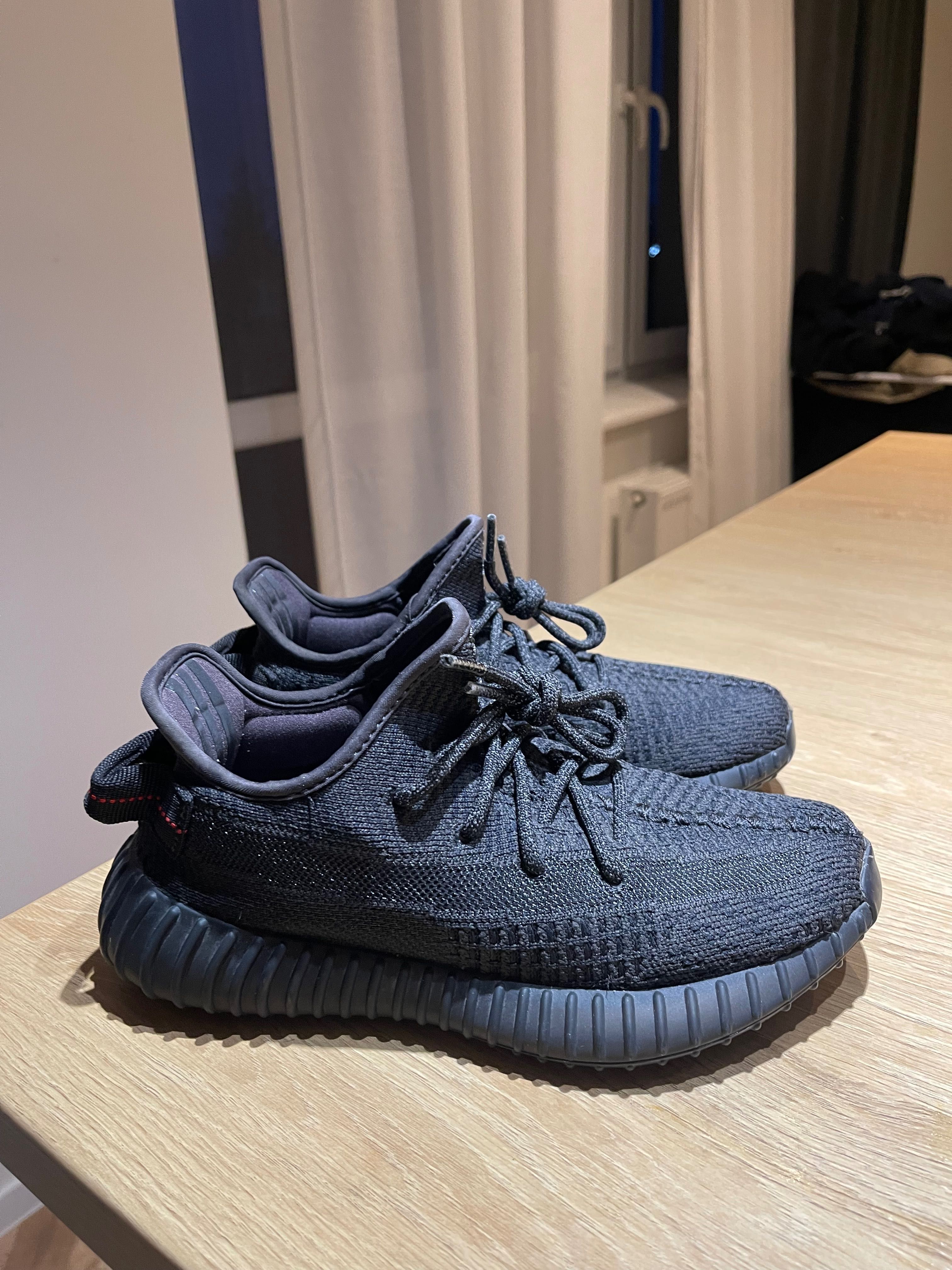 adidas Yeezy boost 350 v2 static black 37 white carbon beluga