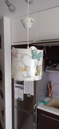 Lampa w motylki dla dziecka