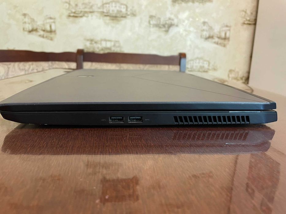 Ноутбук 17" QHD Alienware M17 (I7-9750H/16Gb/SSD1Tb/RTX2070)