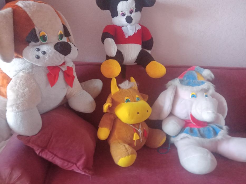 Продам большие мягкие игрушки