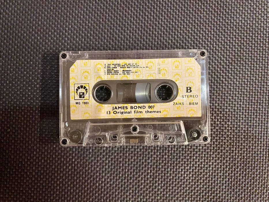 James Bond 007 kaseta z muzyką z 13 filmow 1992r. Prezent Dzień Ojca