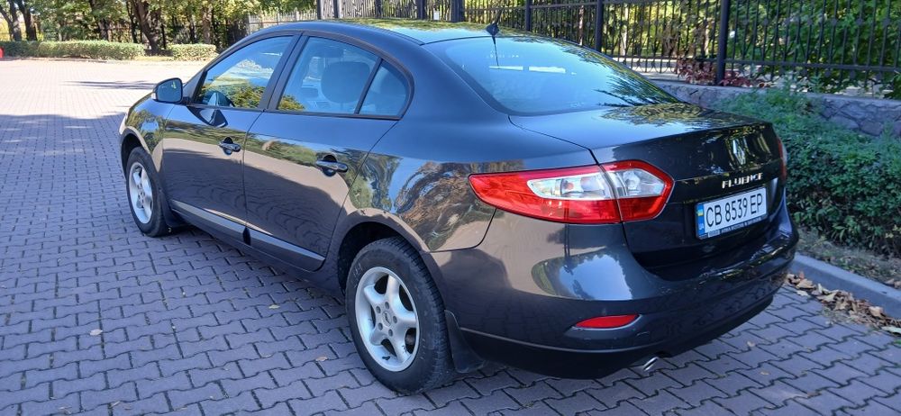 Продам Рено Флюенс