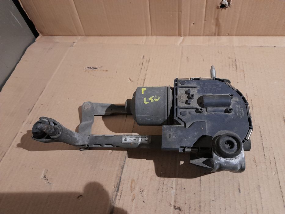 Mechanizm wycieraczek prawy przód VW Touran I 03-06 1T0.955.024 E