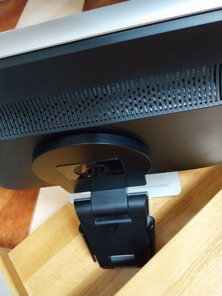 Monitor HP w2207