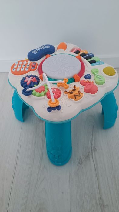 Mesa de atividades para bebé