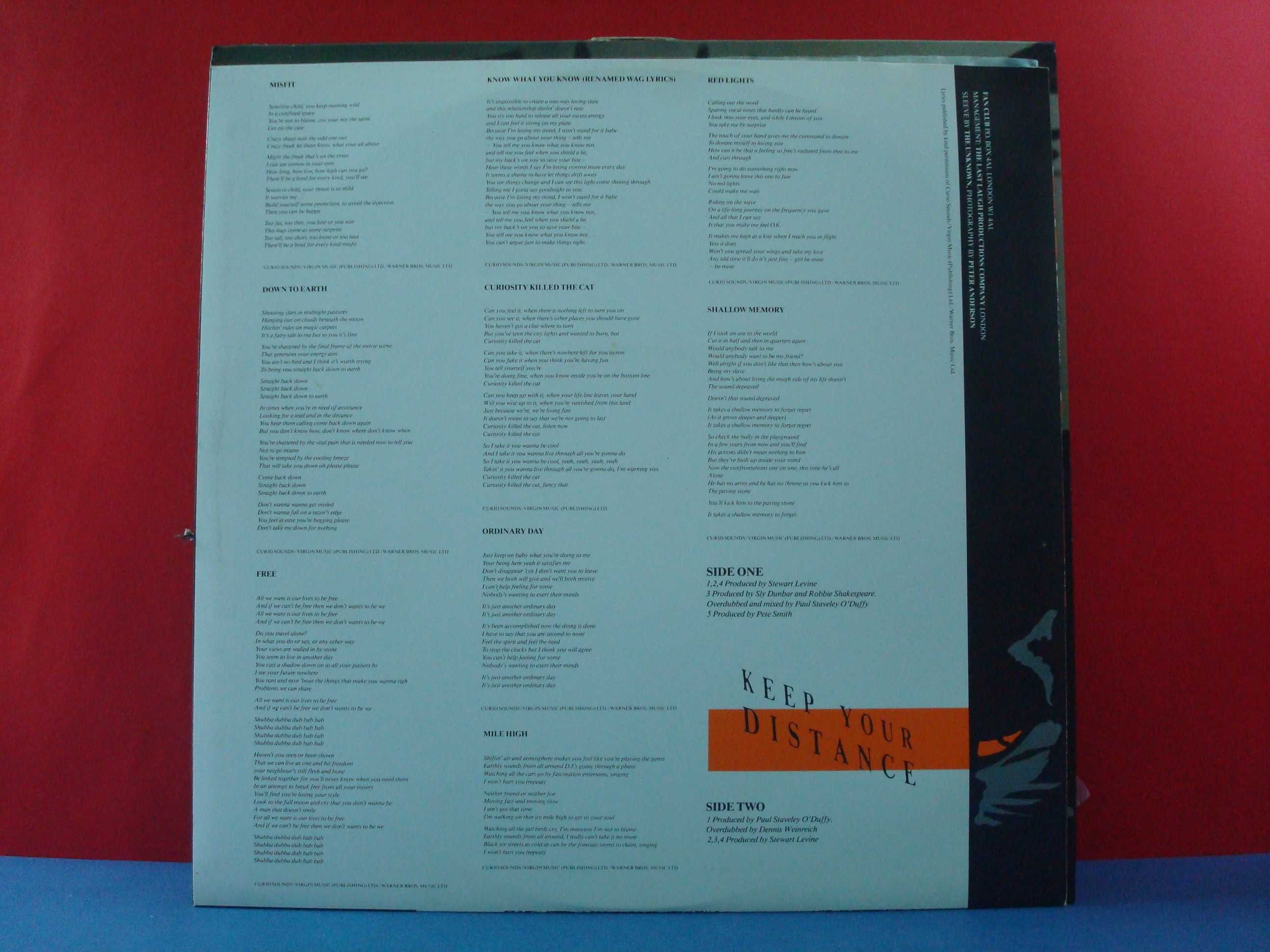 Curiosity Killed The Cat - Keep Your Distance / MN / LP / UK / 1987