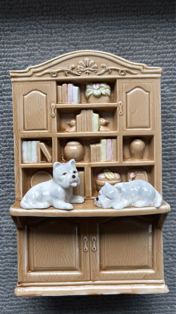 Porcelanow figurka The Study by Simson westi psy