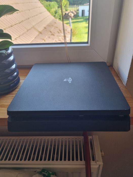 Konsola   PS4 1TB