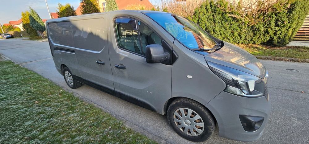 Bus, blaszak, vivaro 2015,1.6 biturbo