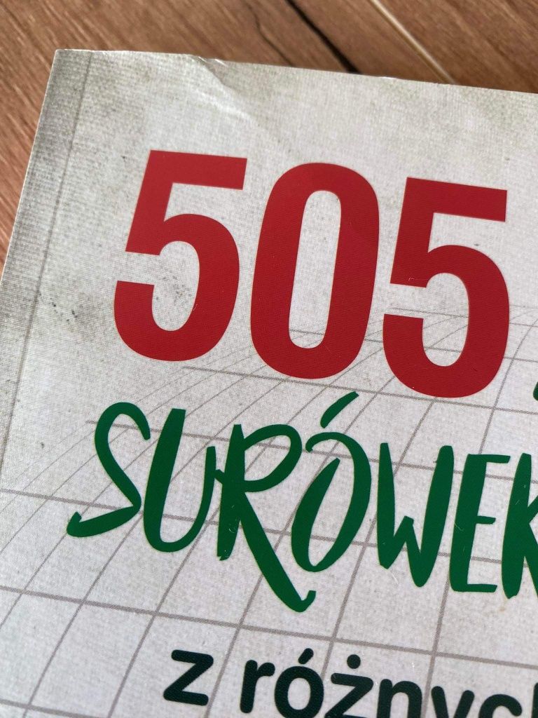 Książka 505 sałatek, surówek i sałat