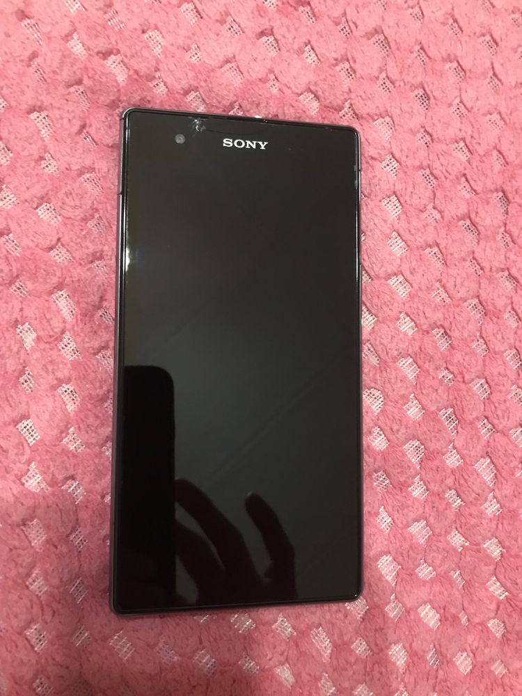 Телефон Sony Xperia Z2 L39U