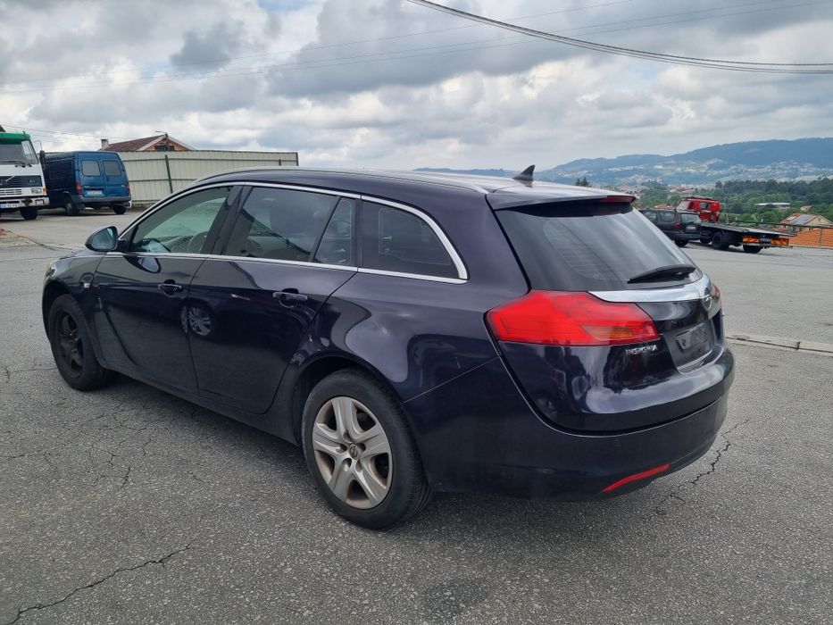 Opel Insignia 2.0 CDTi de 2012 para peças