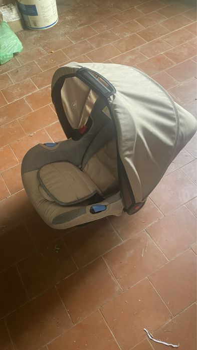 Carrinho de bebe com cadeira auto