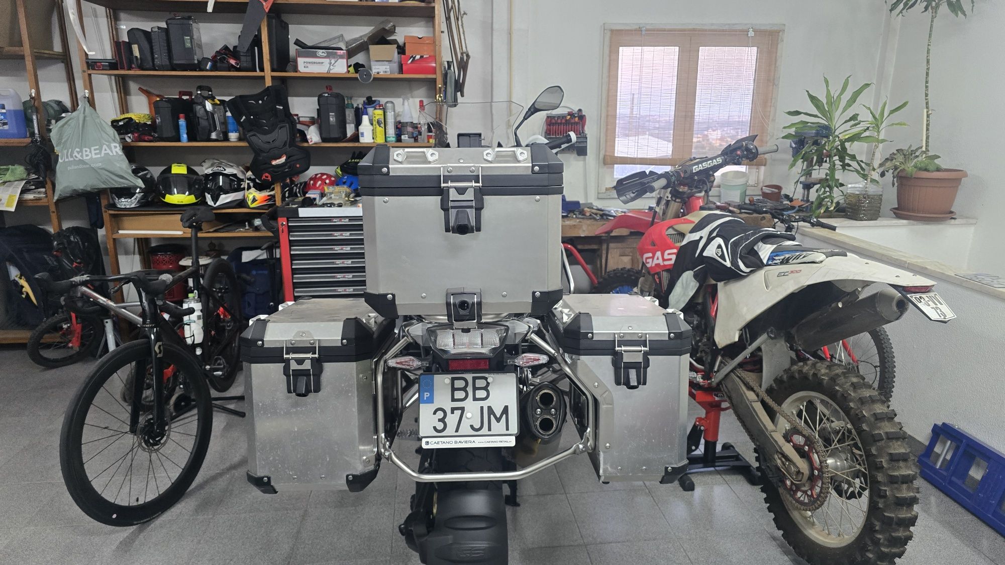 BMW GS 1250 ADVENTURE ( 2023 ) Com * 850 Km *