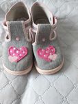 Sprzedam buty  dla dziewczynki 24 rozmiar