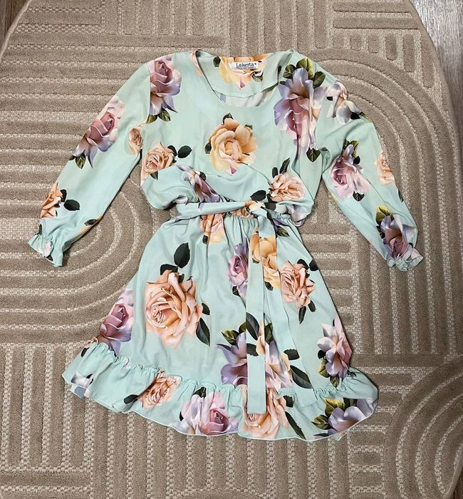 Плаття в ідеальному стані