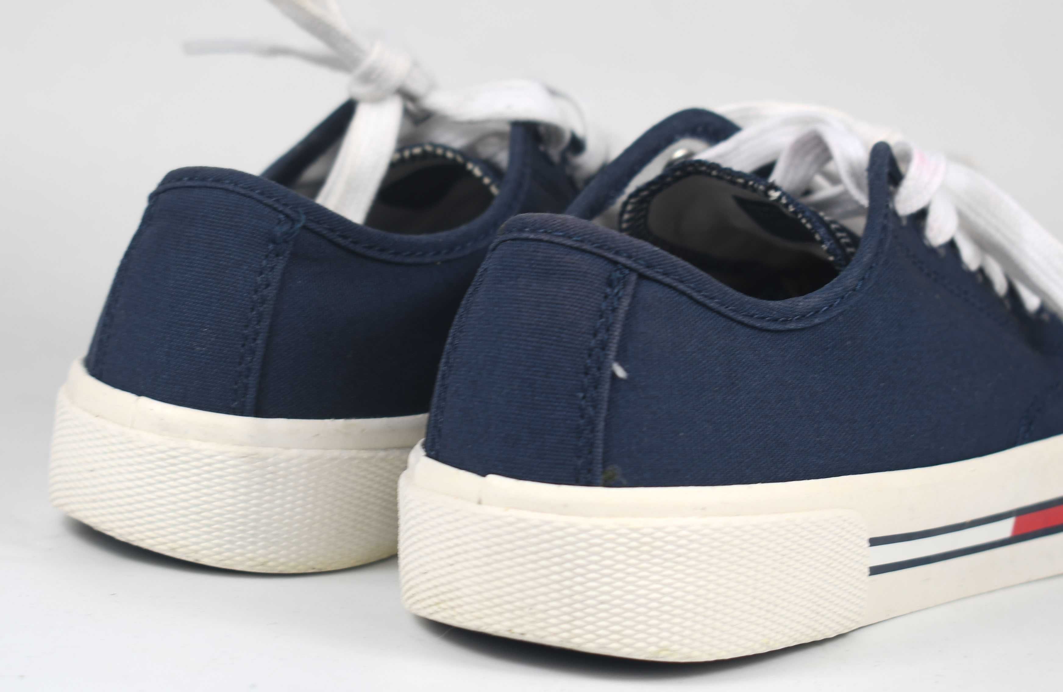 Używane trampki Tommy Jeans  Low Cut Wmns Canvas r. 37