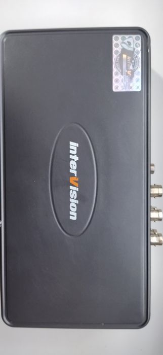 Видеорегистратор Intervision iDR-403F