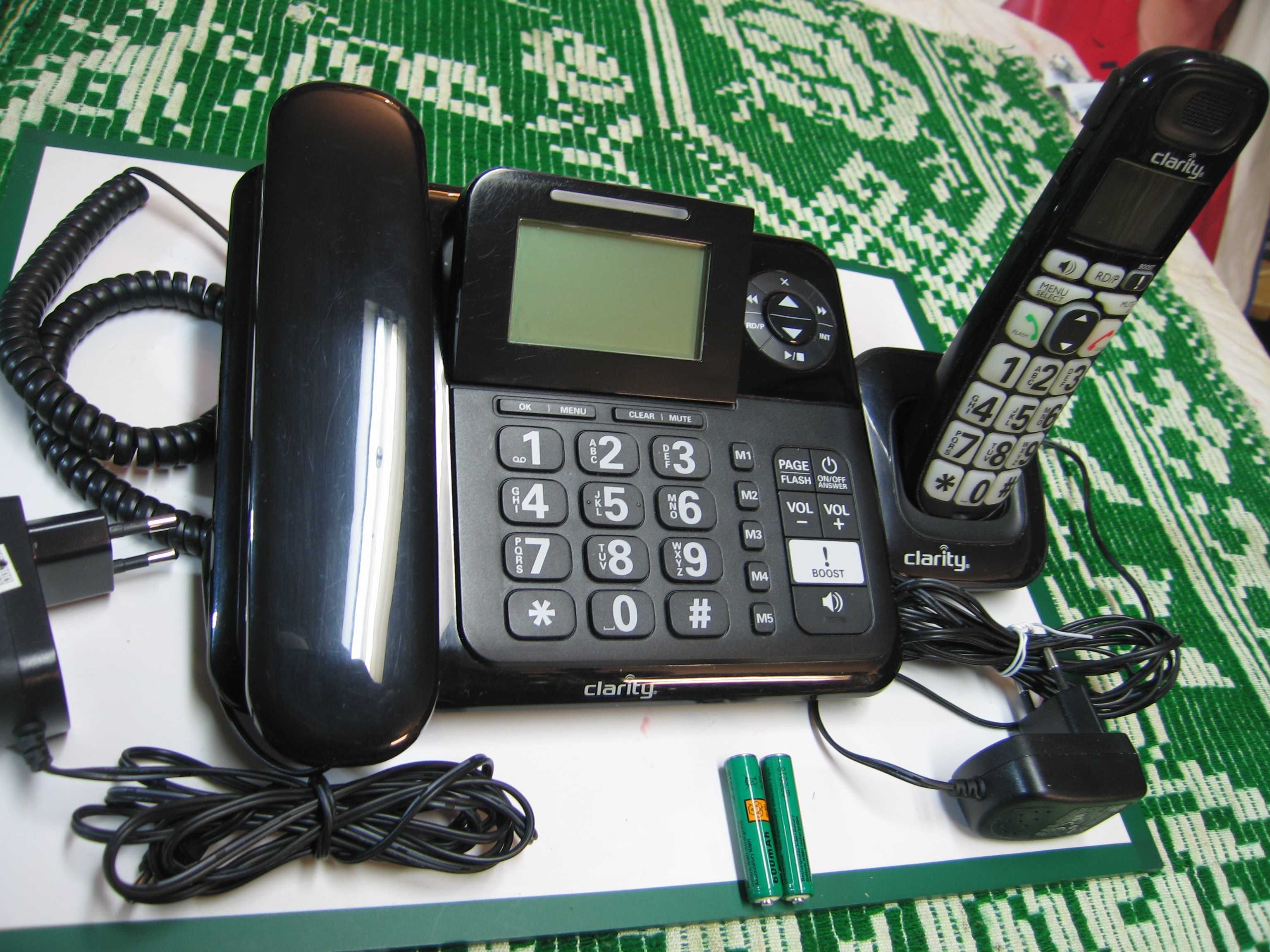 Telefon stacjonarny Clarity model E814CC z dodatkową słuchawką-używany