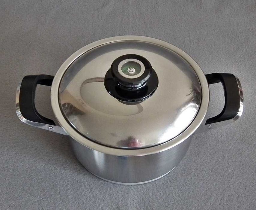 Szwajcarski garnek AMC 20 cm o pojemności 3,1l,  z pokrywą