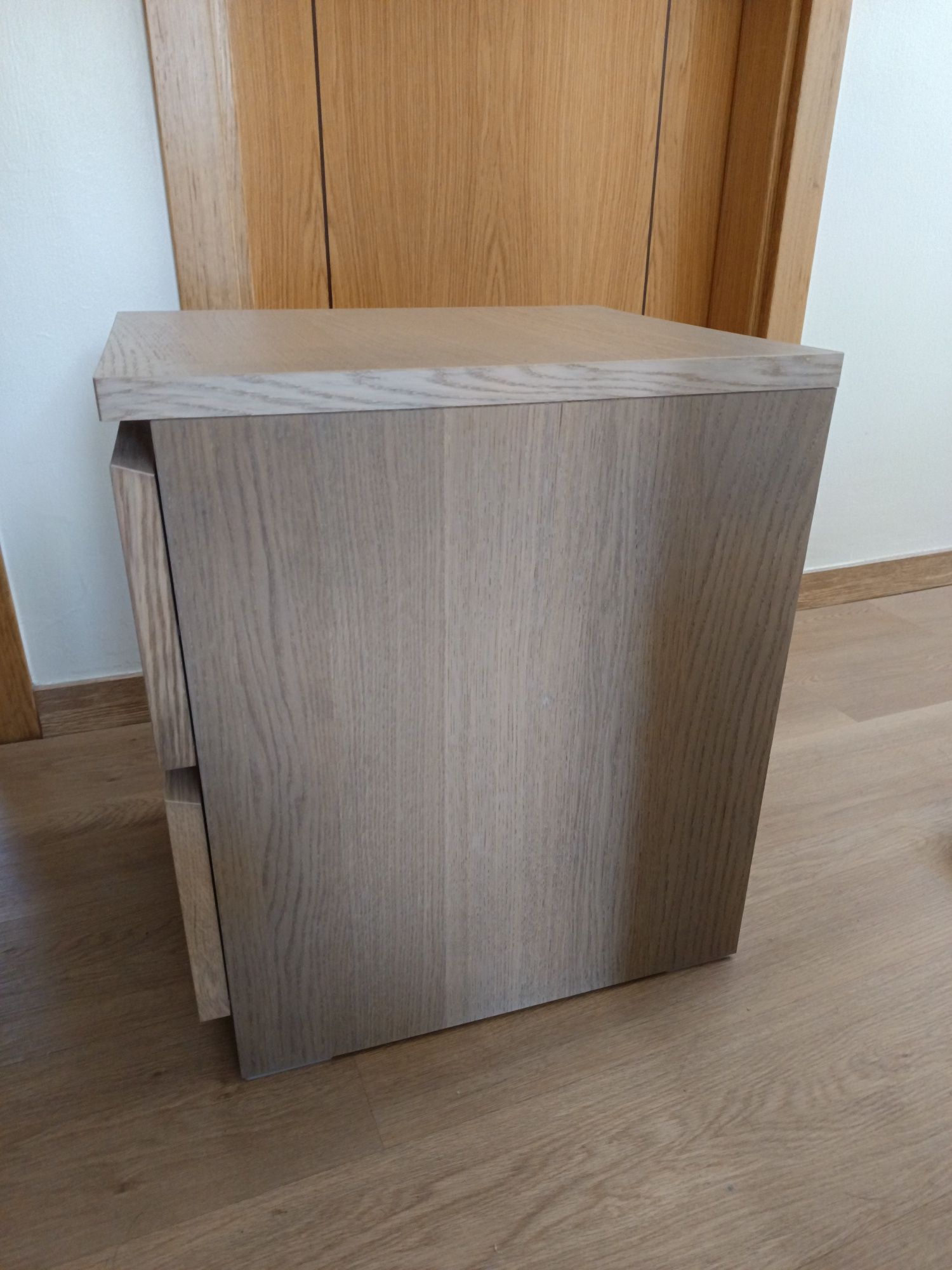 Mesa de cabeceira