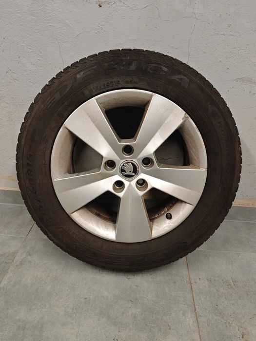 Felgi 16 i opony zimowe do SKODA Karoq Octavia Superb II III Yeti