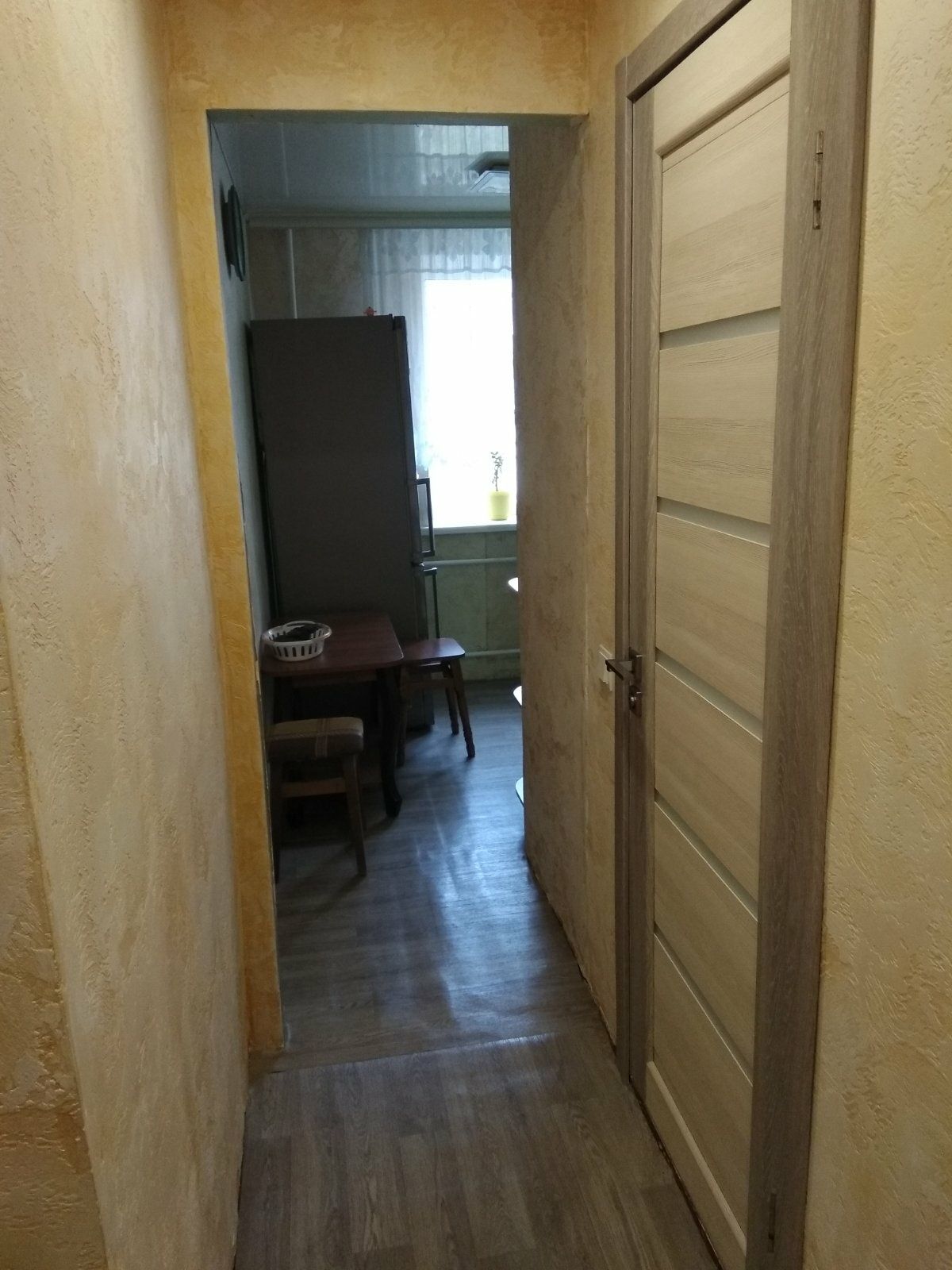 Продам кімнату в двохкімнатній квартирі